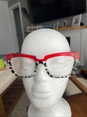 Source Unknown Red and Green Camo Reading Glasses +3.00